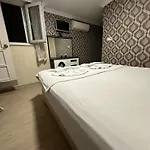 Sophia Studio Apart Hotel